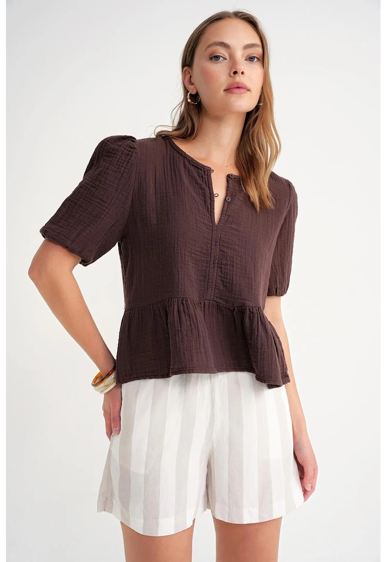 Bluza dama din muselina texturata - guler rotund - inchidere cu nasturi - maro - bumbac