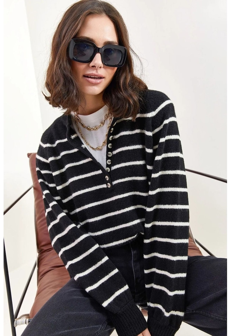 Pulover tricotat LUCCI - cu guler cu nasturi - gri carbune -