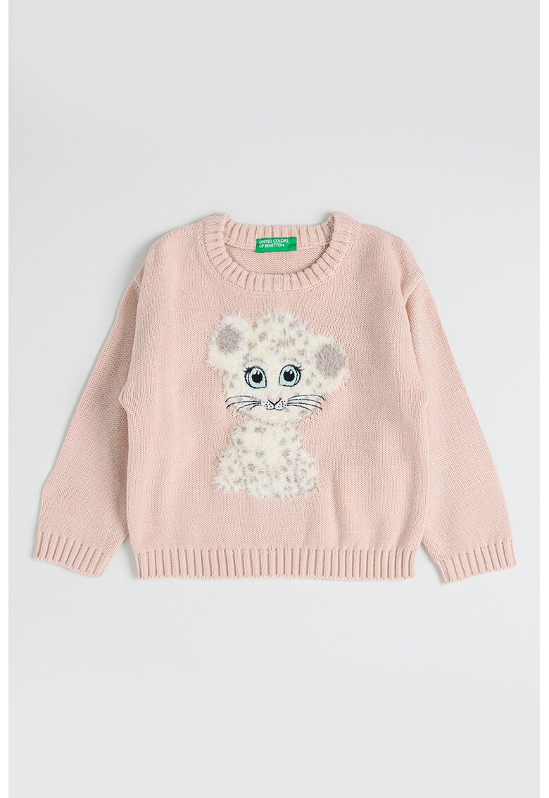 Pulover cu model grafic si decolteu la baza gatului