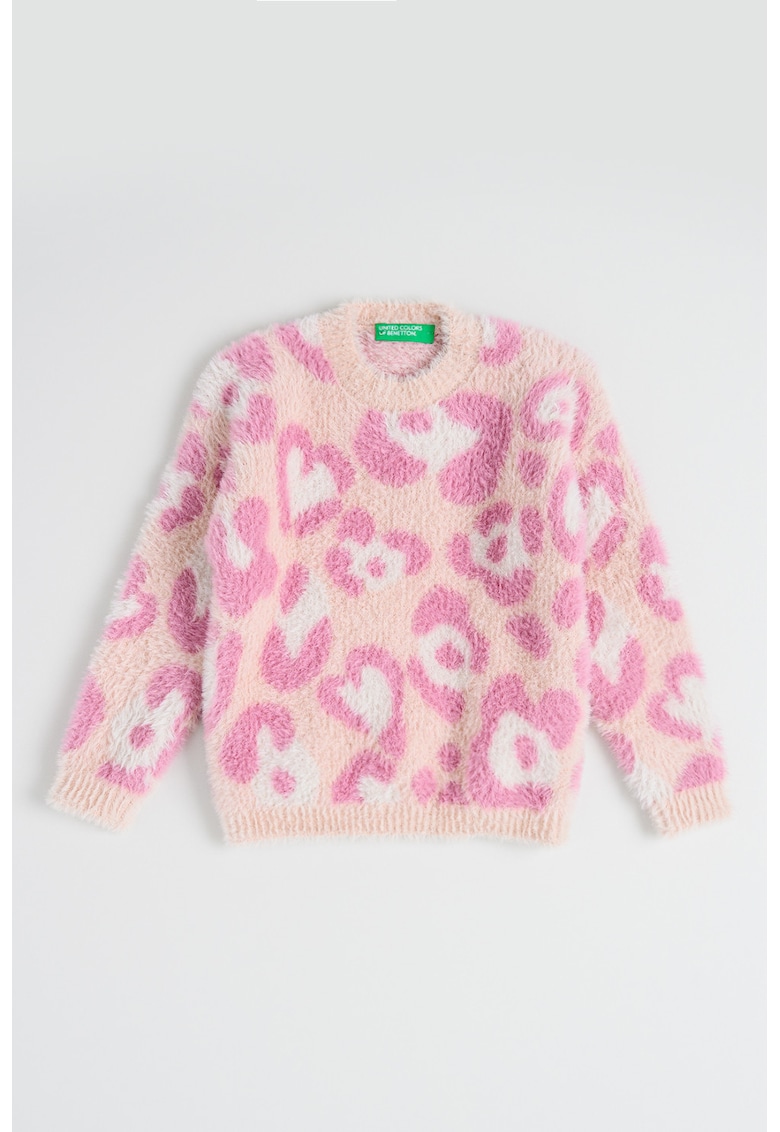 Pulover pufos cu model inima