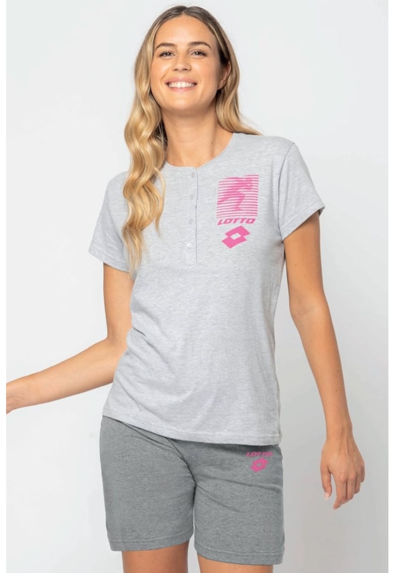 Pijama scurta cu imprimeu logo si fenta cu nasturi