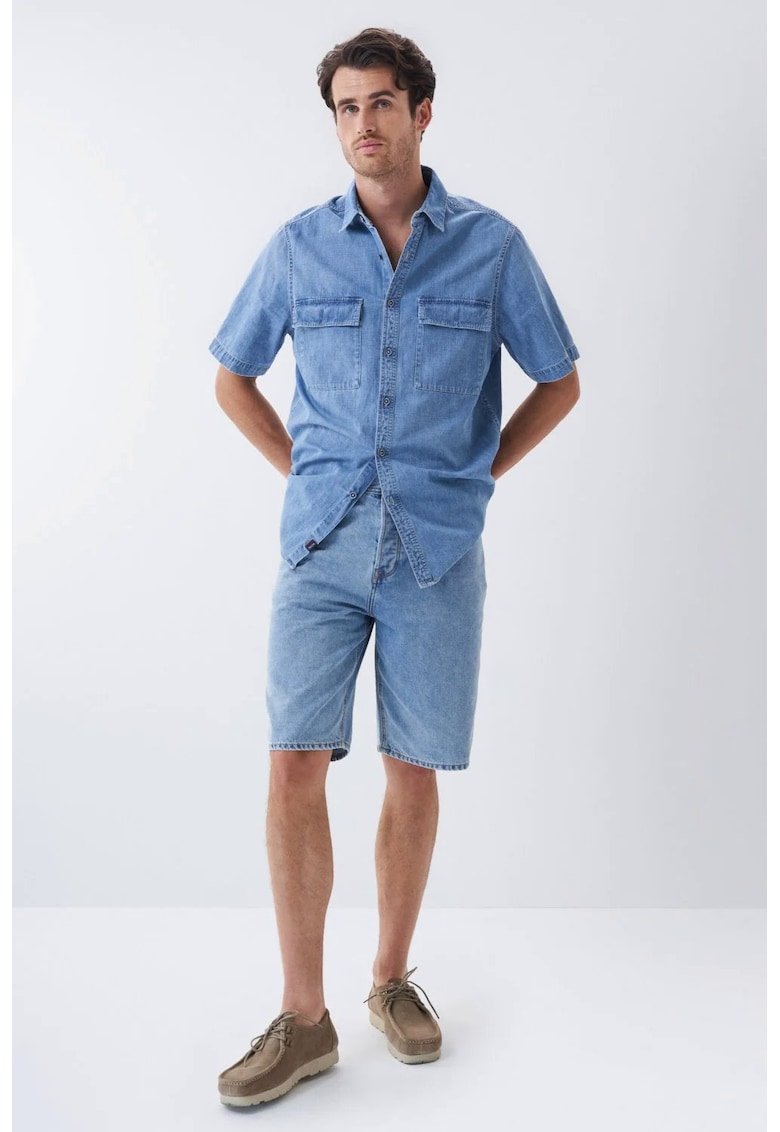 Pantaloni scurti de blugi