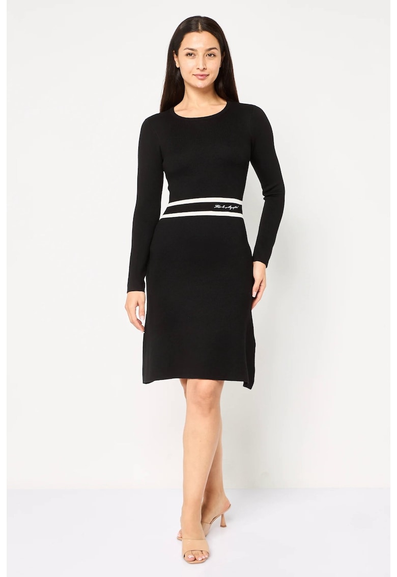 Rochie in A cu maneca lunga - Negru