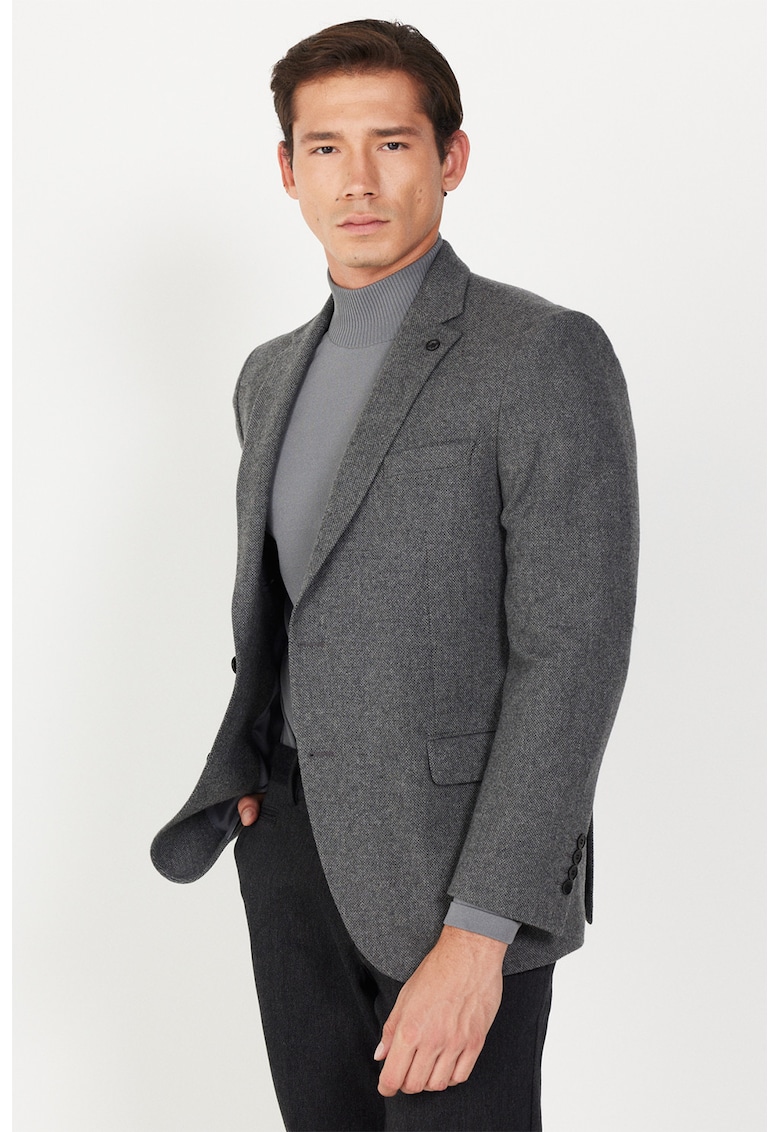 Sacou din amestec de lana cu nasturi
