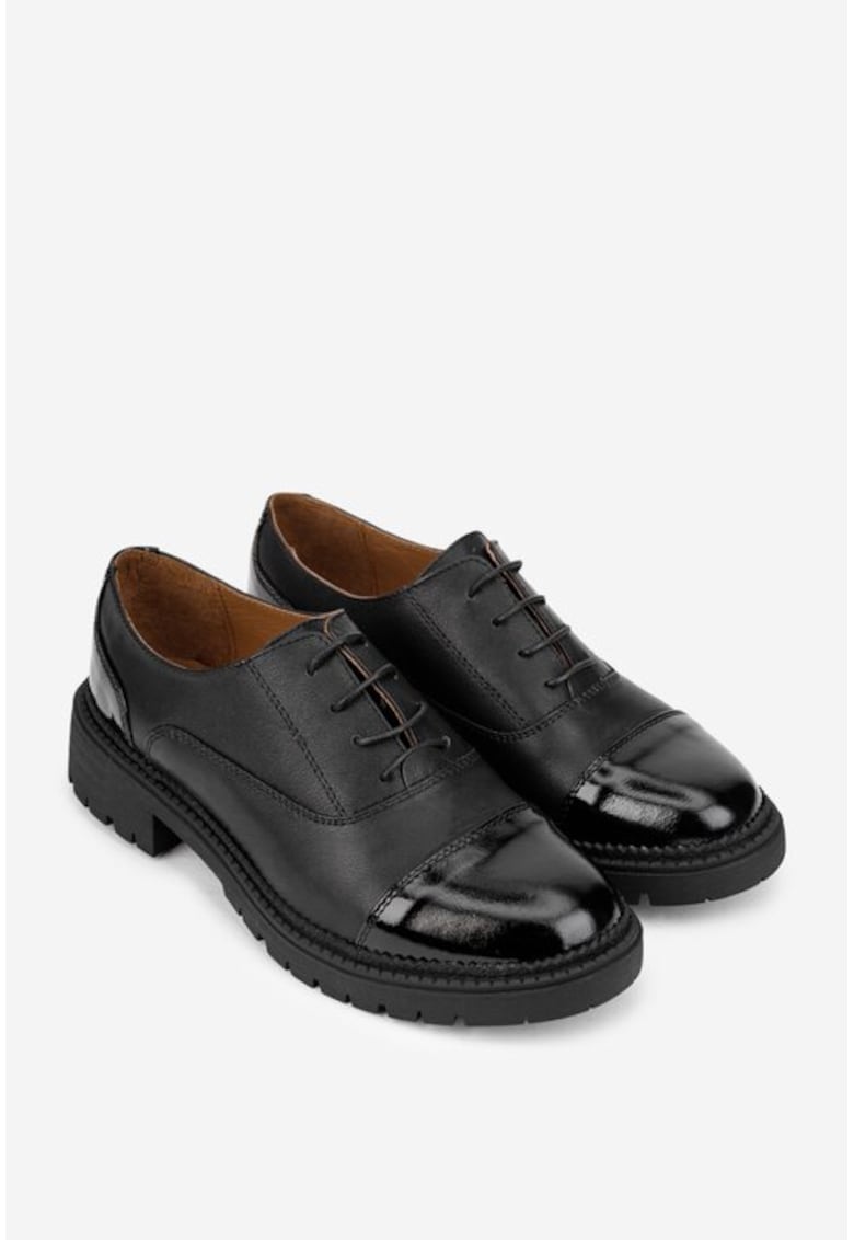 Pantofi dama negri din piele naturala - insertie din piele lacuita - marime