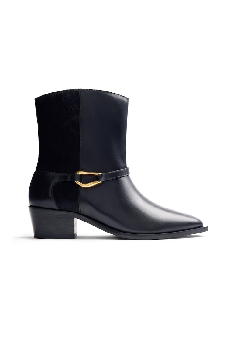 Ghete din piele cu detaliu metalic