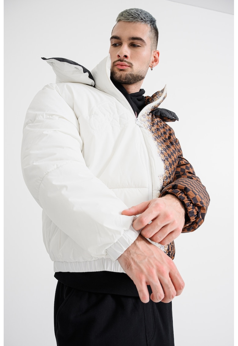 Jacheta bufanta cu gluga