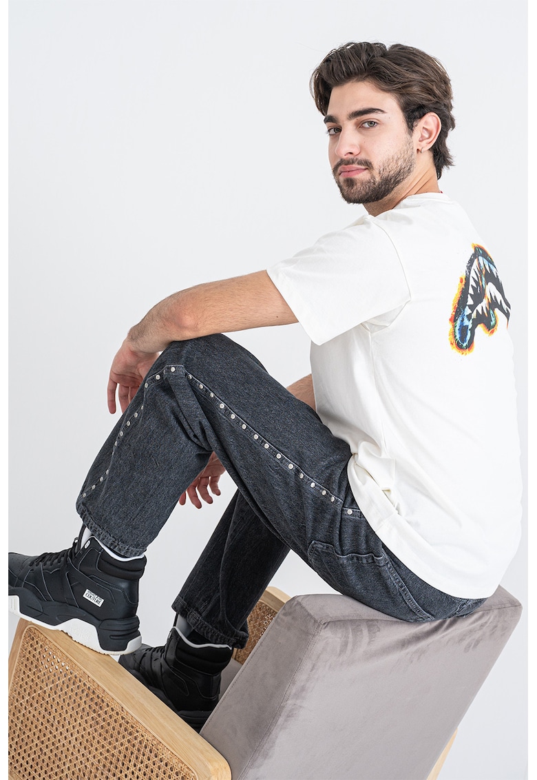 Tricou cu decolteu la baza gatului si imprimeu logo