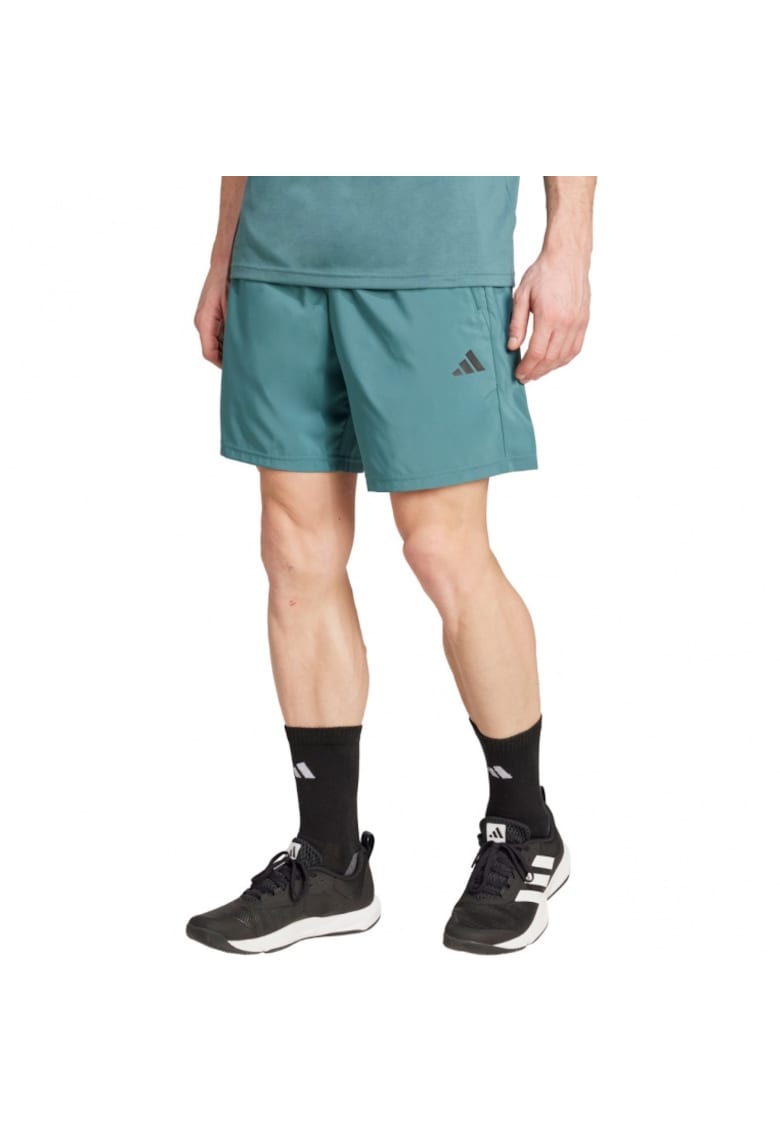 Pantaloni sport barbati - Train Essentials - scurti - verde - material textil