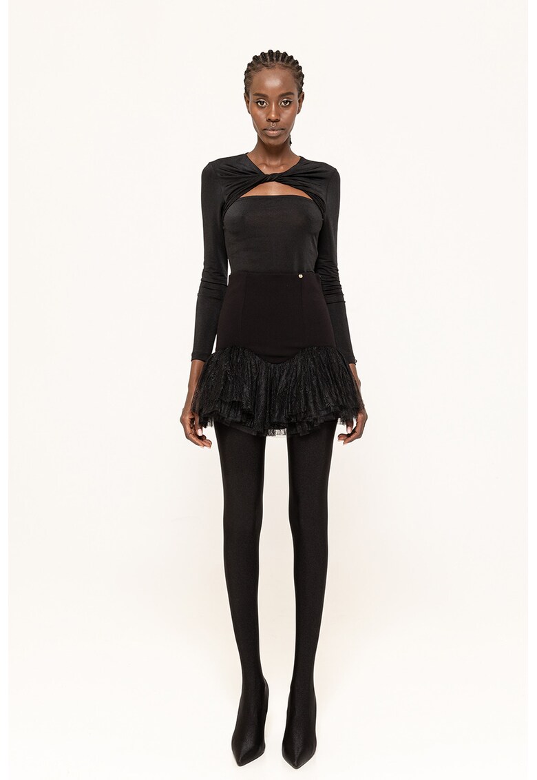 Fusta mini cu garnitura din dantela