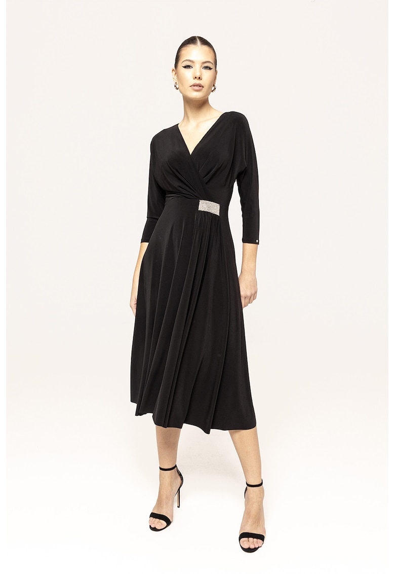 Rochie evazata cu decolteu in V - Negru