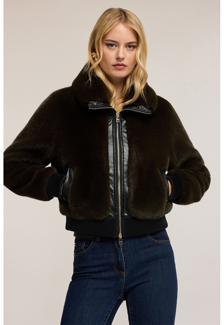 Geaca scurta din blana sintetica cu guler inalt