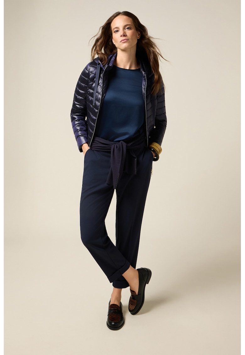 Pantaloni conici cu model uni