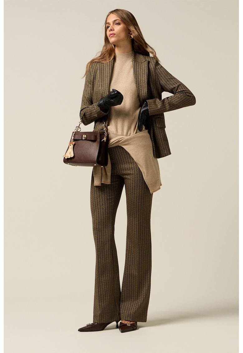 Pantaloni evazati cu model