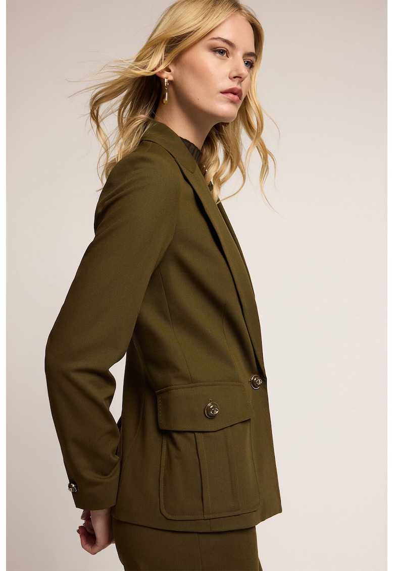 Sacou din amestec de lana cu revere decupate