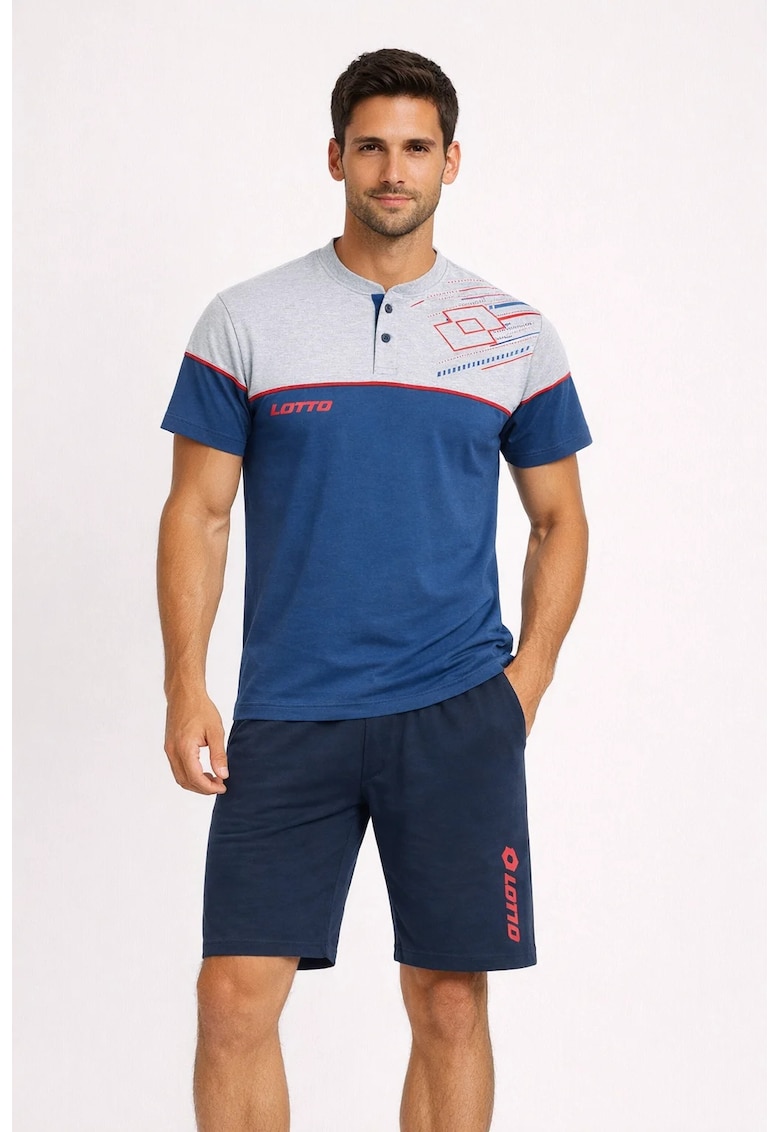 Pijama scurta cu fenta cu nasturi si imprimeu logo