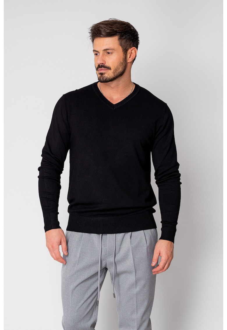 Pulover cu V cut Black 19091 - Negru