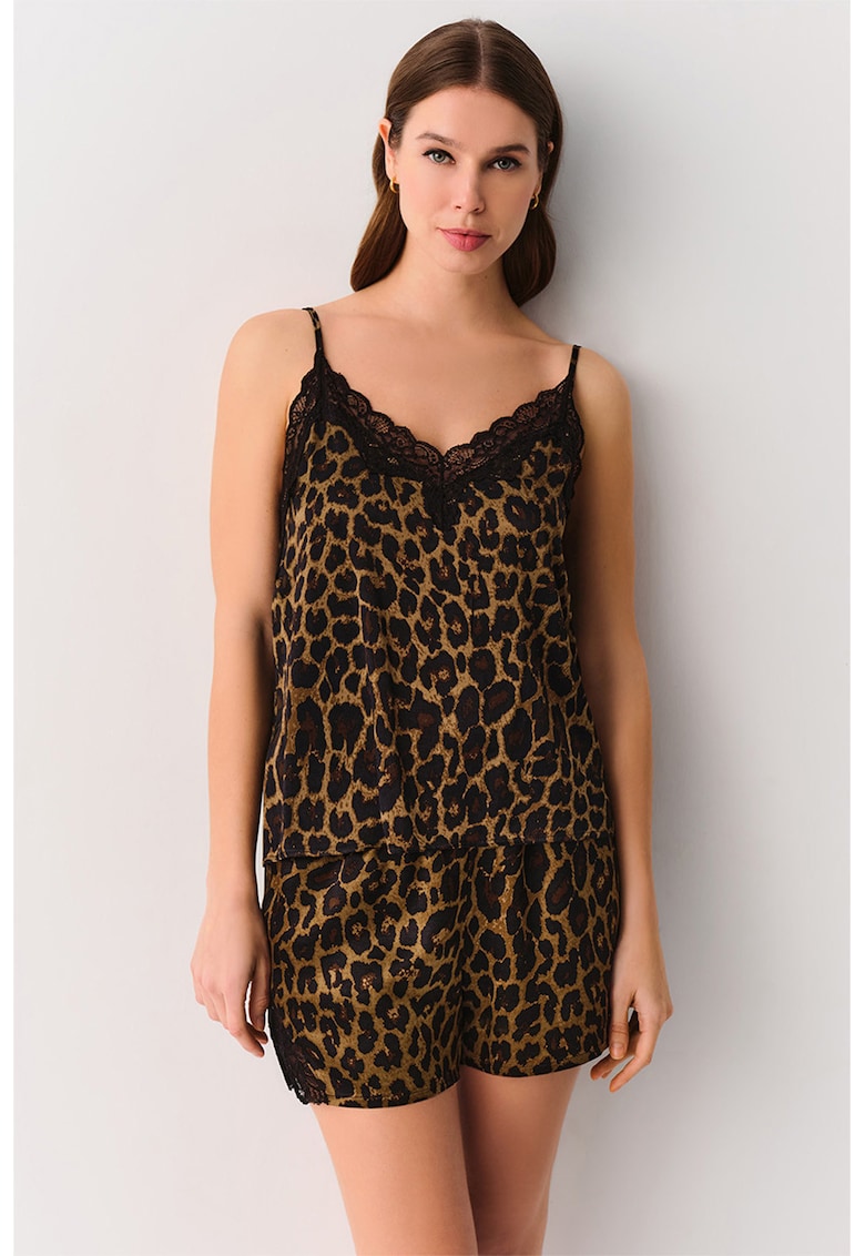 Top de pijama cu model animal print si insertii din dantela