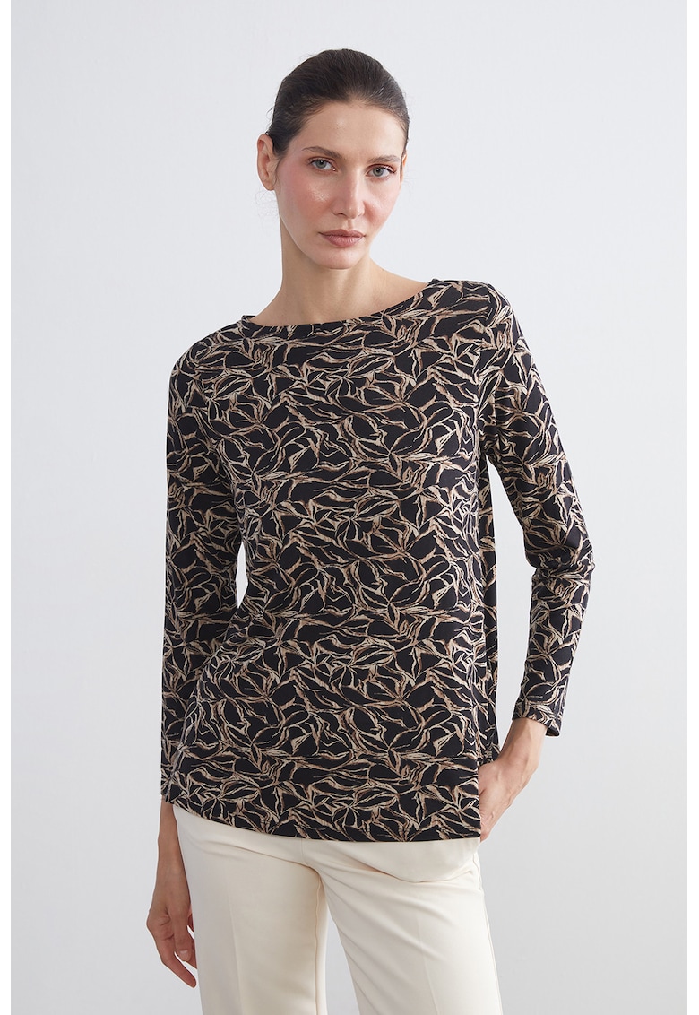 Bluza cu decolteu barcuta si imprimeu