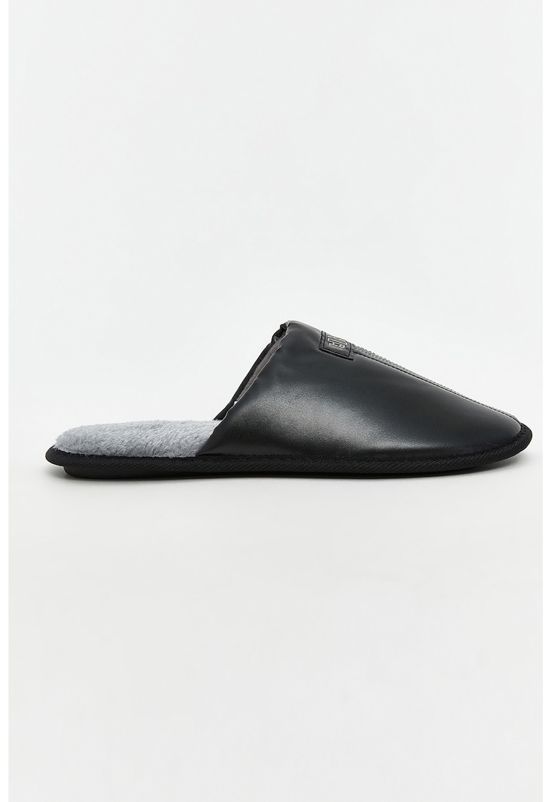 Papuci de piele ecologica