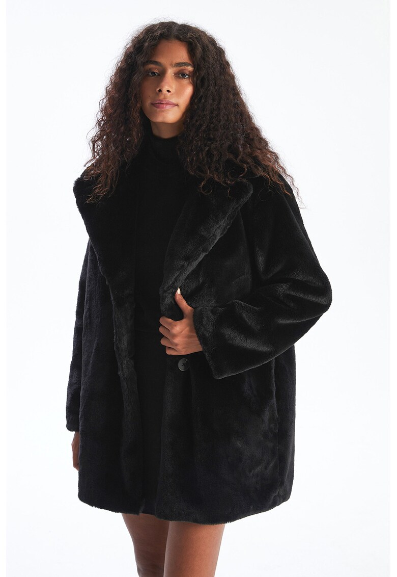 Haina pufoasa cu buzunare laterale