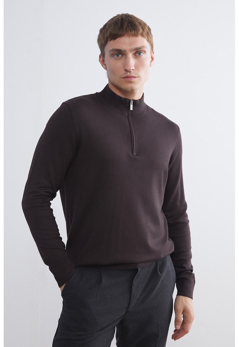 Pulover tricotat fin cu fenta cu fermoar - Maro inchis