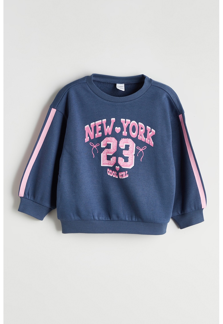 Bluza de trening cu imprimeu text - Albastru prafuit/Roz