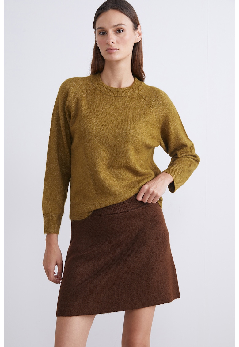 Pulover cu maneci raglan si decolteu la baza gatului - Maro deschis