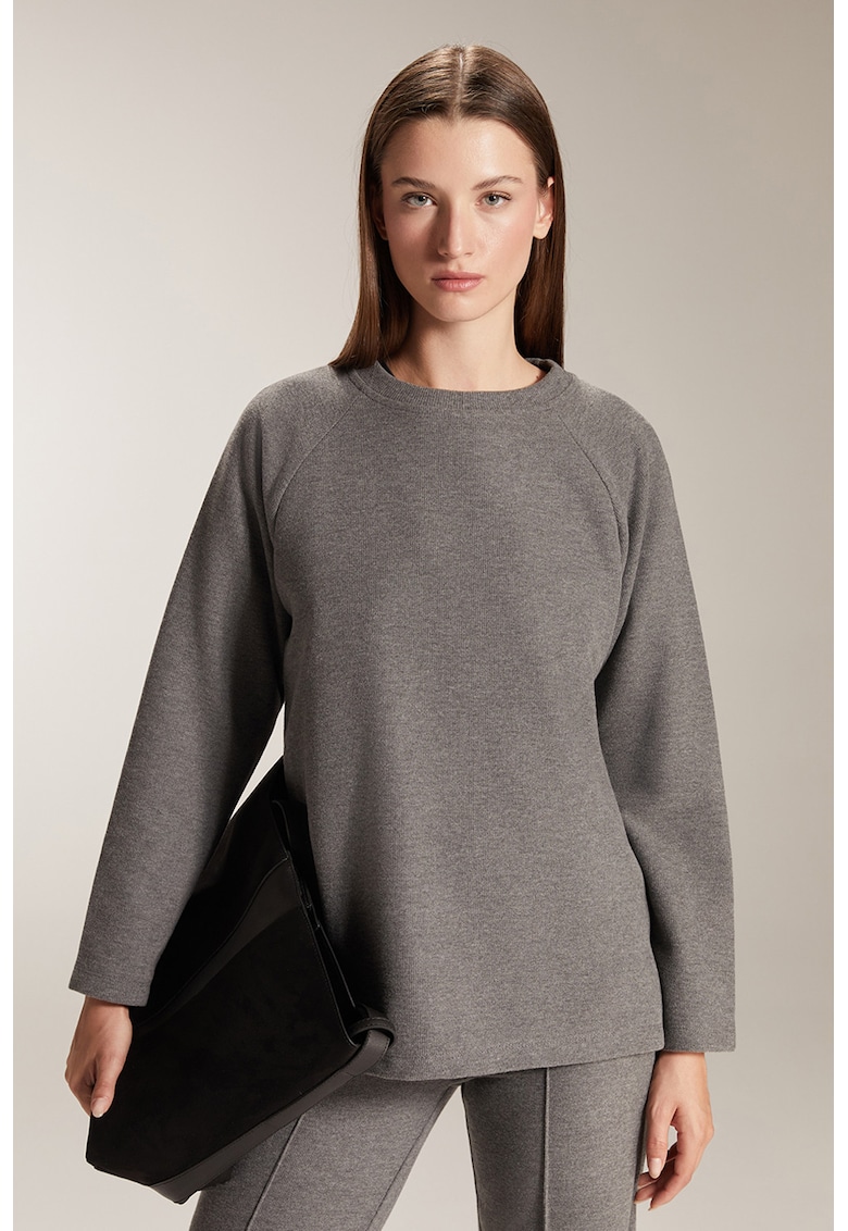 Pulover tricotat fin cu maneci raglan