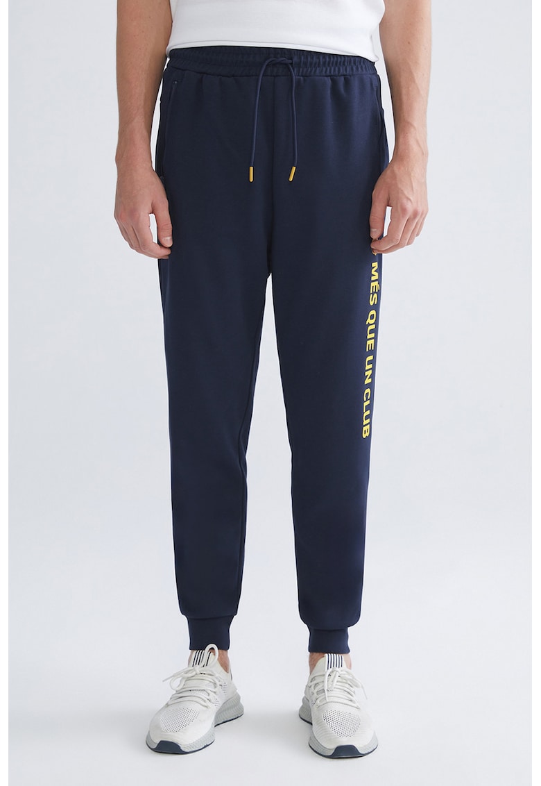 Pantaloni de trening cu croiala conica