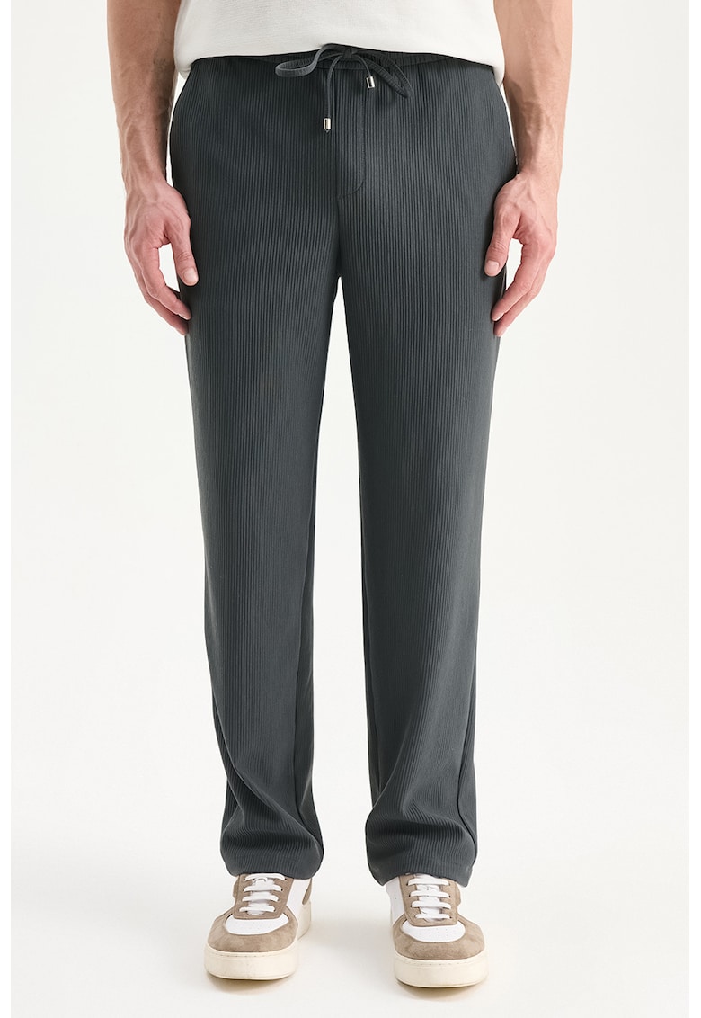 Pantaloni de trening striati cu snur de ajustare