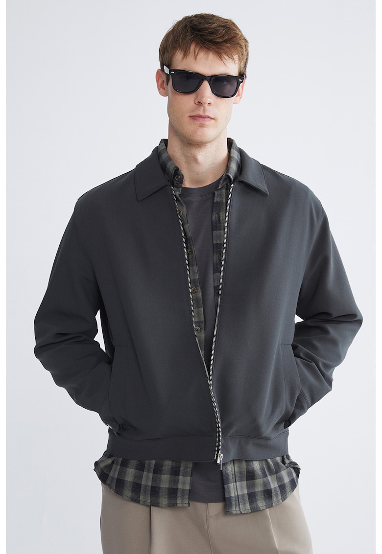 Jacheta-camasa cu fermoar si model uni