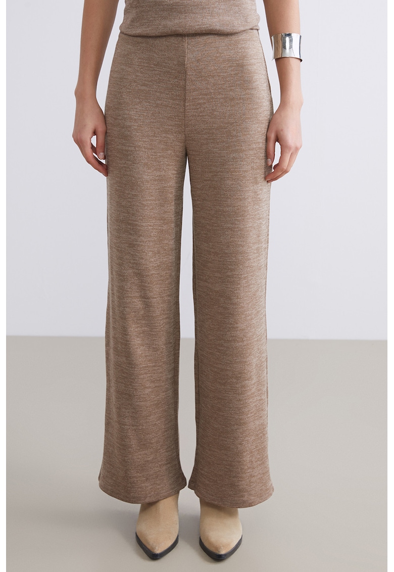 Pantaloni cu talie medie si model uni