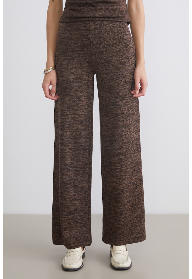 Pantaloni cu talie inalta si model uni