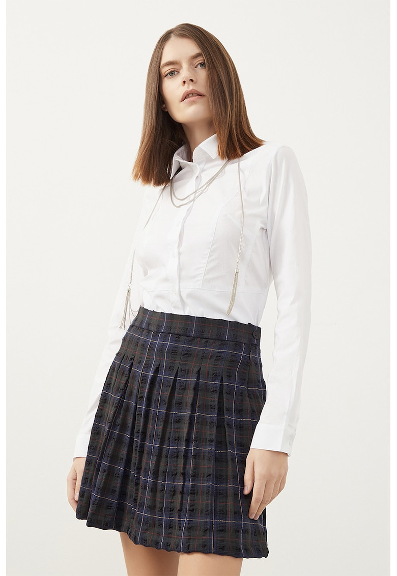 Camasa slim fit cu detaliu lant