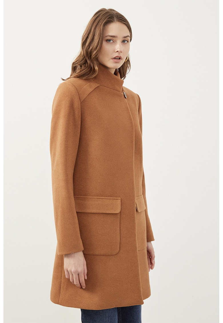 Palton cu guler si nasturi