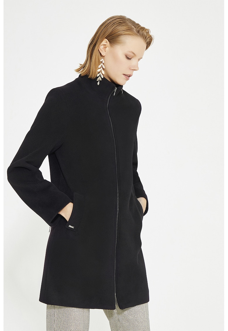 Paltom cu guler scurt si fermoar