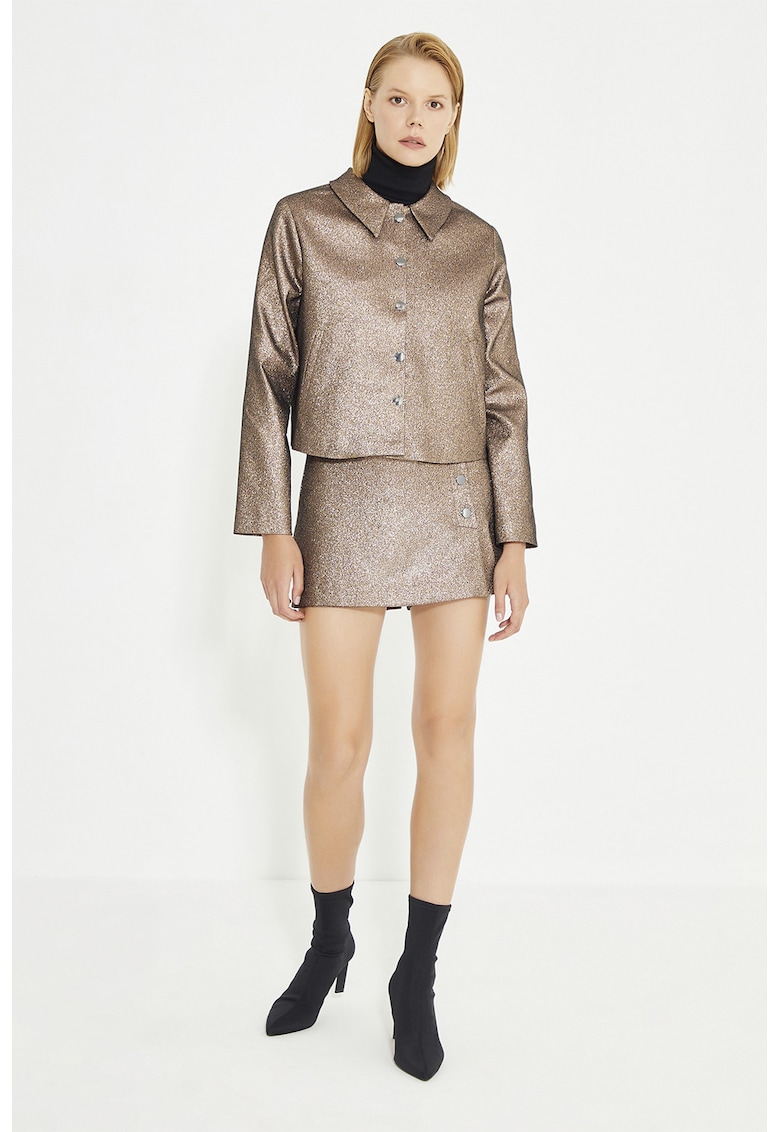 Jacheta lejera cu insertii stralucitoare