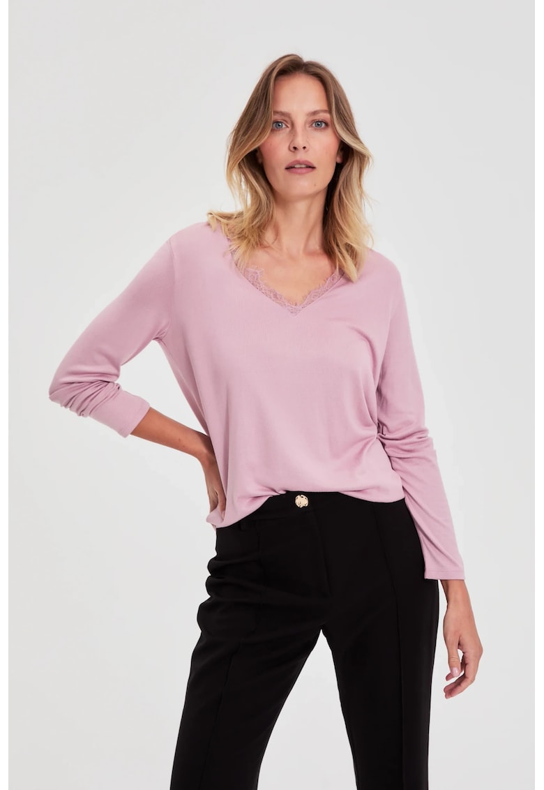 Bluza roz cu decolteu din dantela - Roz deschis