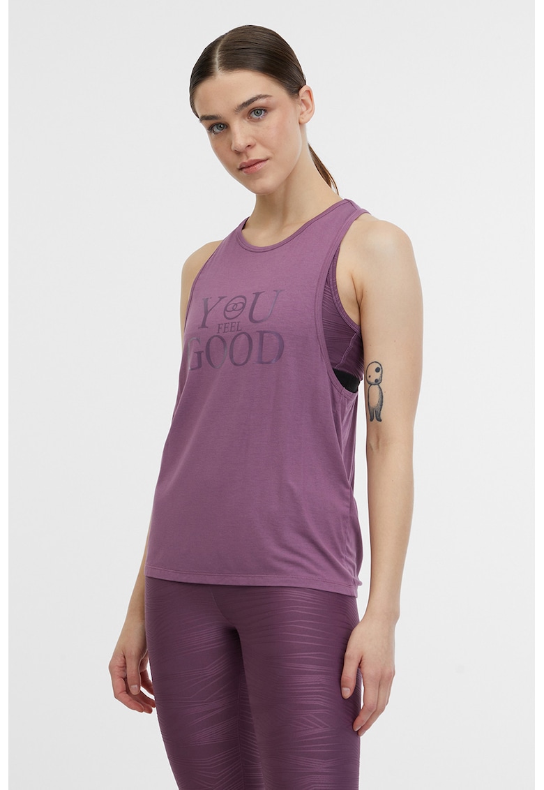 Top cu decupaj pe partea din spate pentru fitness