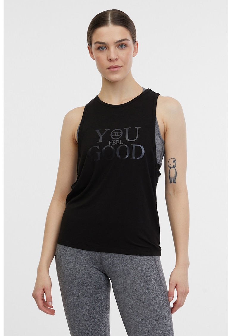 Top cu decupaj pe partea din spate pentru fitness