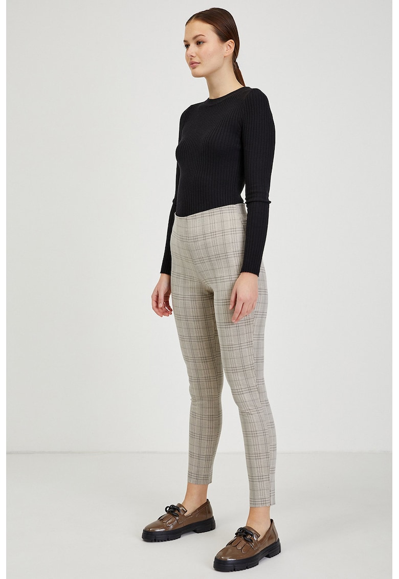 Pantaloni cu model in carouri si talie inalta - Grej