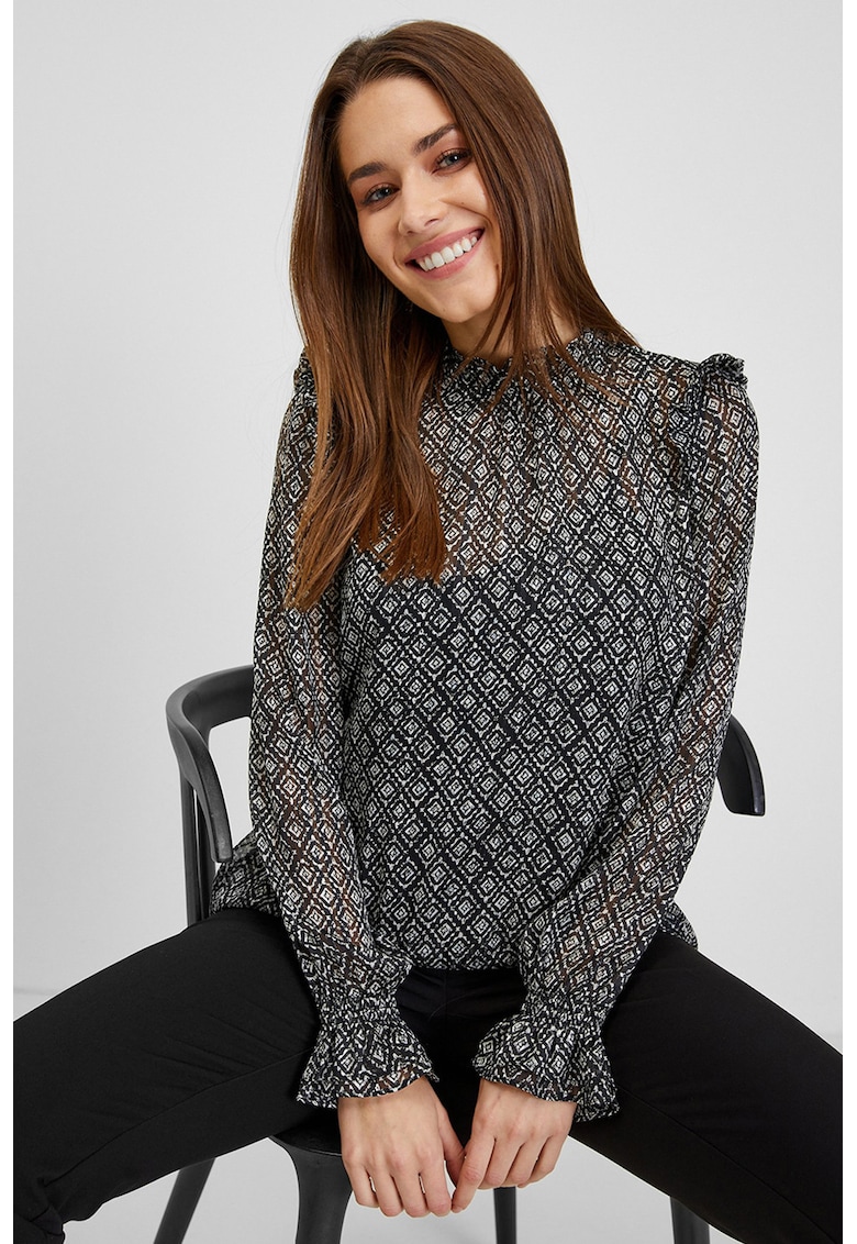 Bluza cu detalii cu volane si model