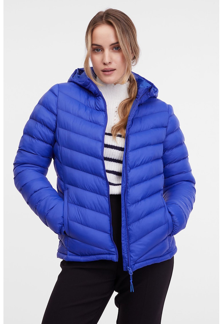 Geaca matlasata cu buzunare oblice