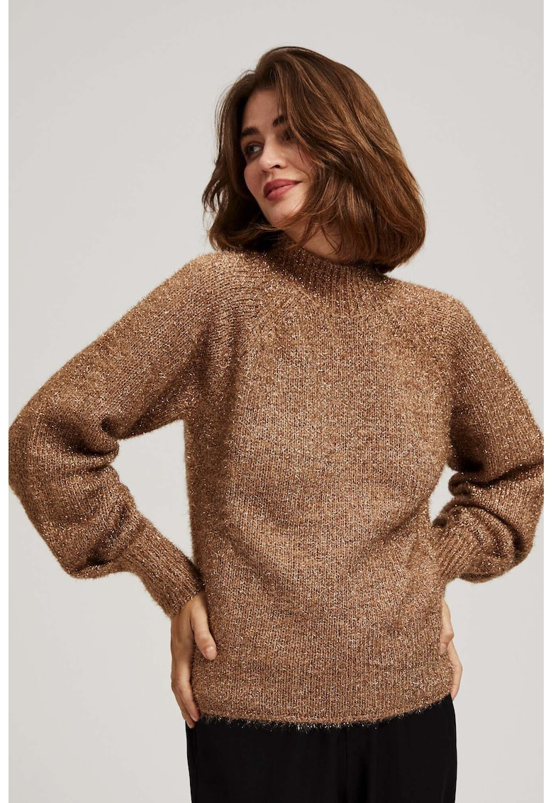 Pulover bej cu guler si fir metalic - Bej