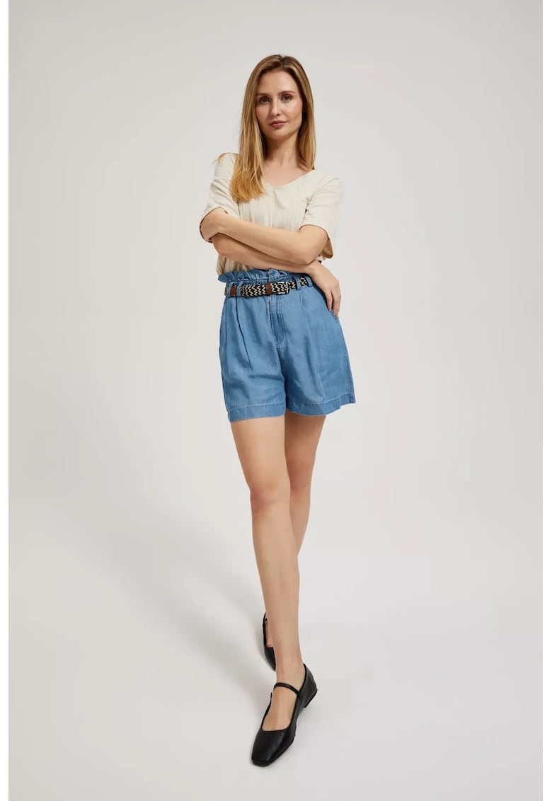 Shorts albastre cu talie incretita si curea - Albastru