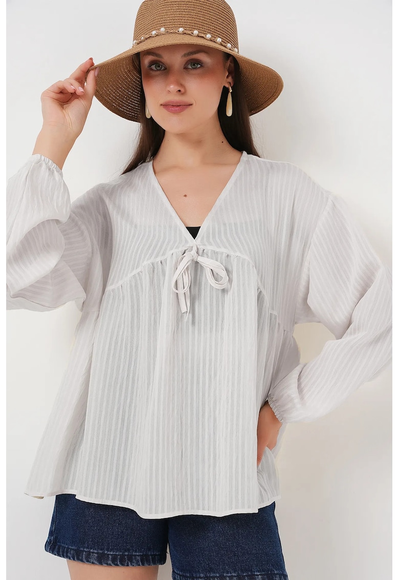 Bluza dama model Big Dart - decolteu in V - volane - ivoire - textil - Alb fildes - Alb