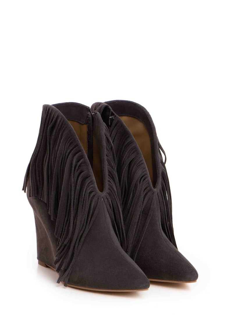 Cizme tip ciocate Nemesis piele intoarsa gri inchis cu franjuri