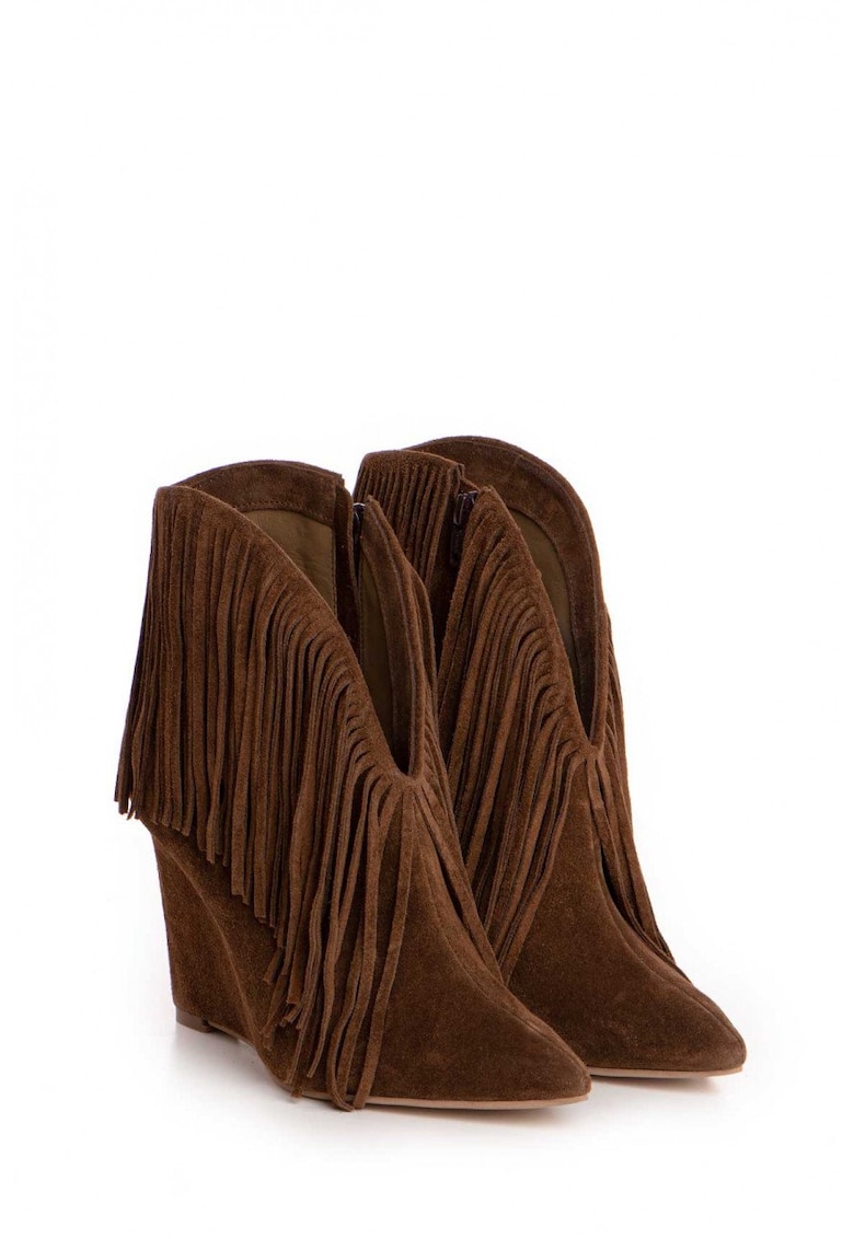 Cizme tip ciocate Nemesis piele intoarsa maro cu franjuri