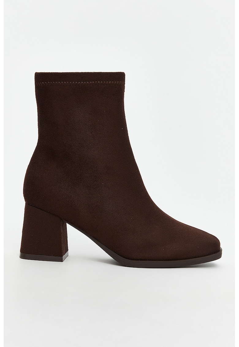 Botine de piele intoarsa ecologica cu varf patrat